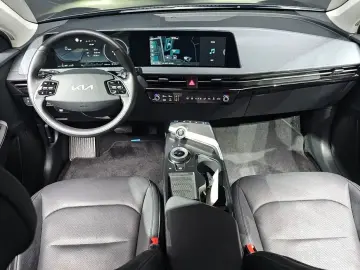 2022 Kia EV6 с пробегом 35 904 км