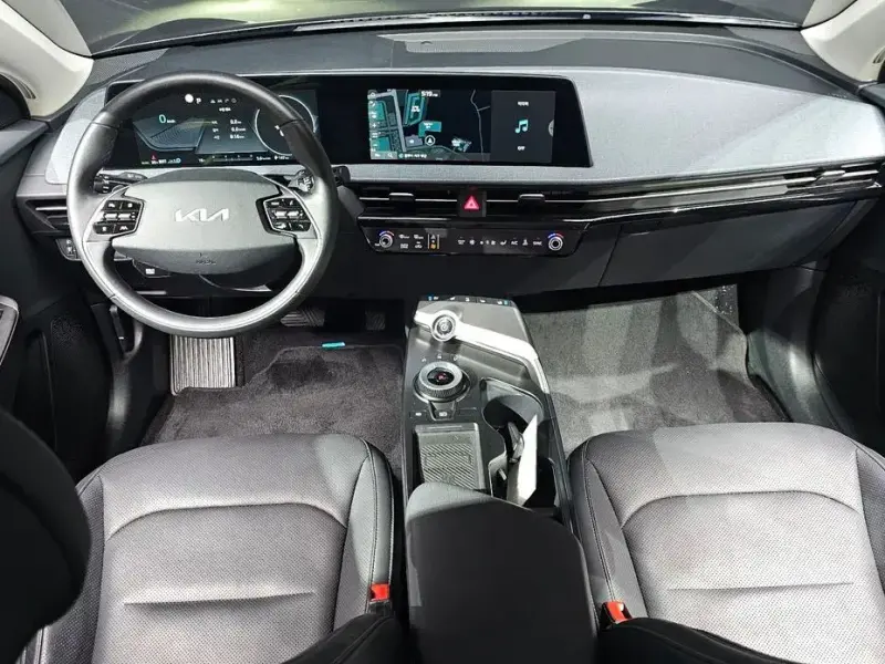 2022 Kia EV6 с пробегом 35 904 км