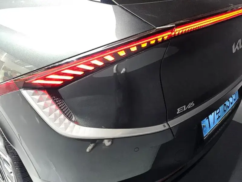 2022 Kia EV6 с пробегом 35 904 км