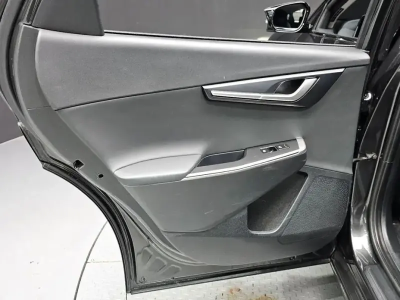 2022 Kia EV6 с пробегом 35 904 км