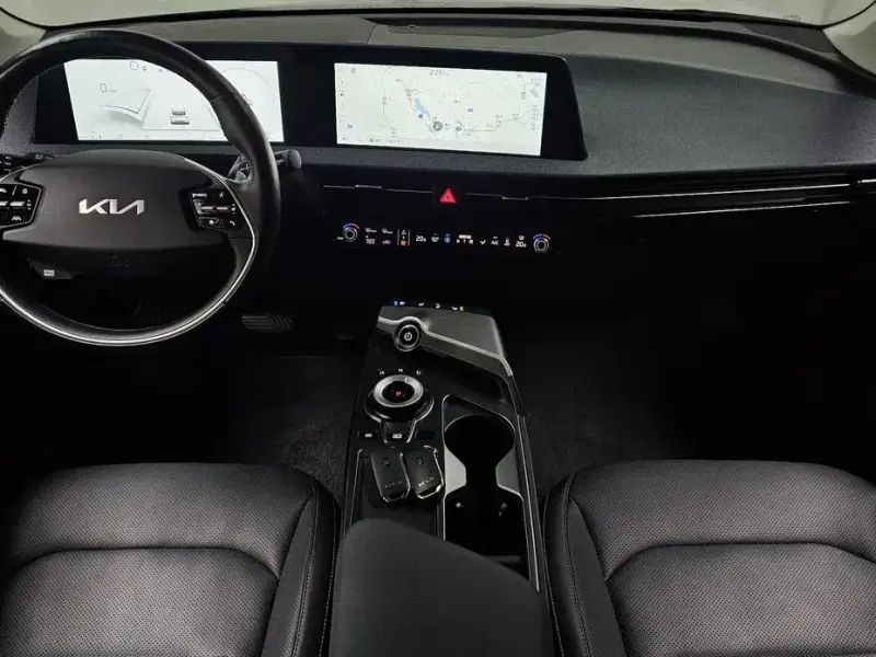 2023 Kia EV6 с пробегом 11 848 км