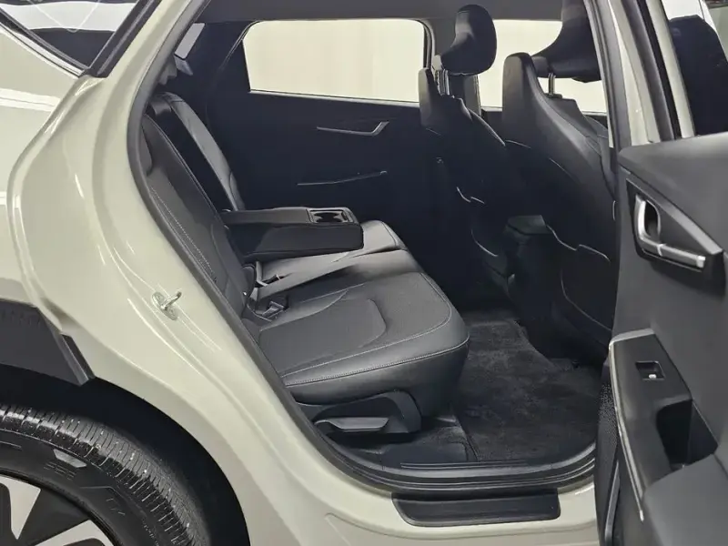 2023 Kia EV6 с пробегом 11 848 км