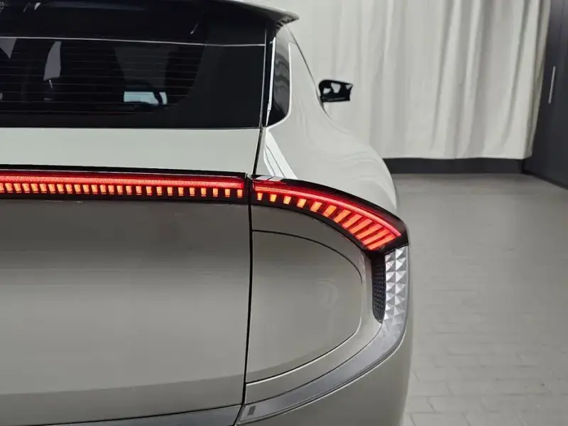 2023 Kia EV6 с пробегом 11 848 км