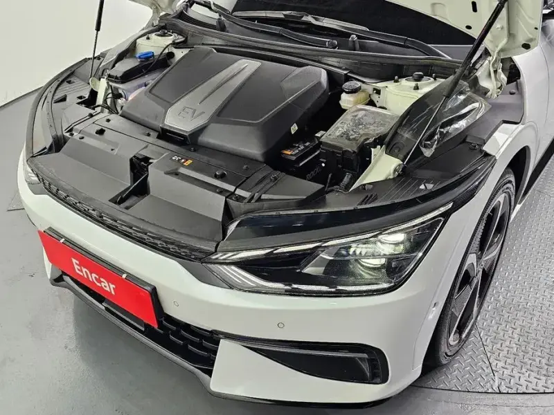 2022 Kia EV6 с пробегом 99 709 км