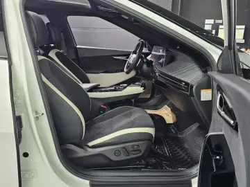 2022 Kia EV6 с пробегом 99 709 км
