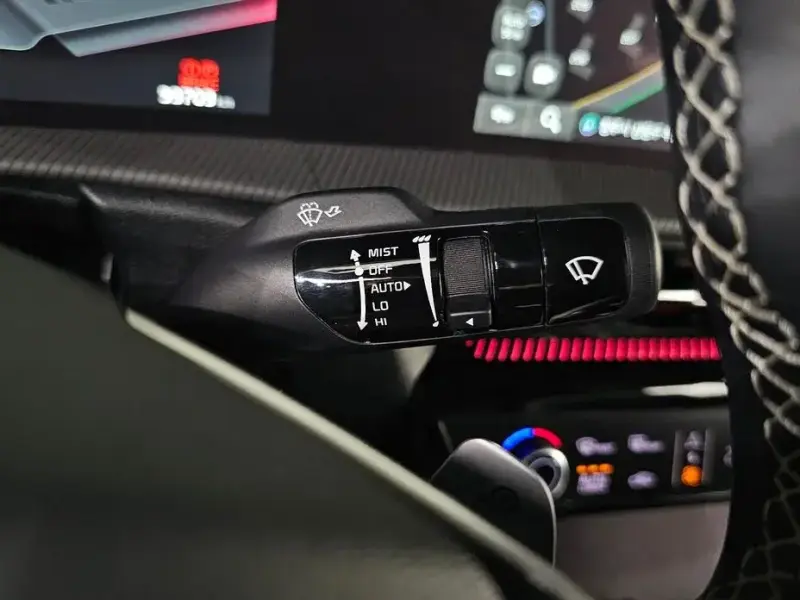 2022 Kia EV6 с пробегом 99 709 км