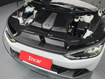 2022 Kia EV6 с пробегом 20 042 км