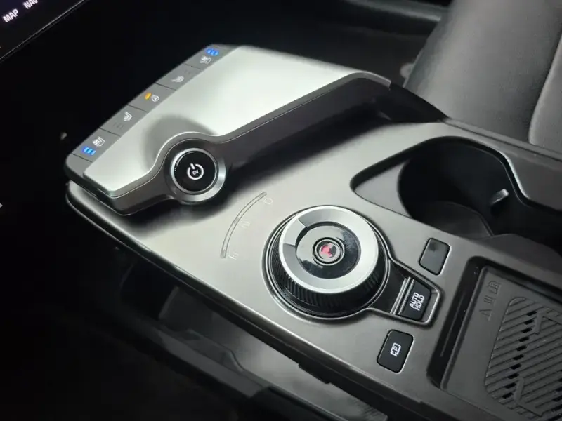 2022 Kia EV6 с пробегом 20 042 км