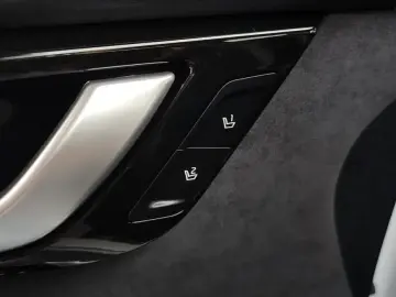 2022 Kia EV6 с пробегом 77 389 км