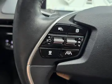 2022 Kia EV6 с пробегом 20 042 км