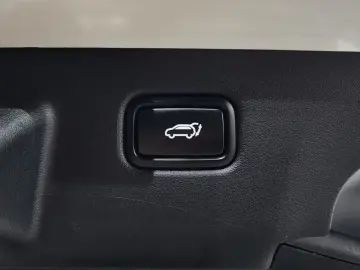 2022 Kia EV6 с пробегом 77 389 км