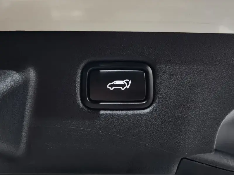 2022 Kia EV6 с пробегом 77 389 км