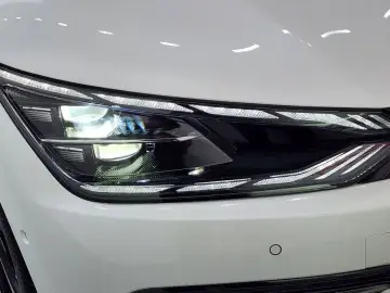 2022 Kia EV6 с пробегом 77 389 км