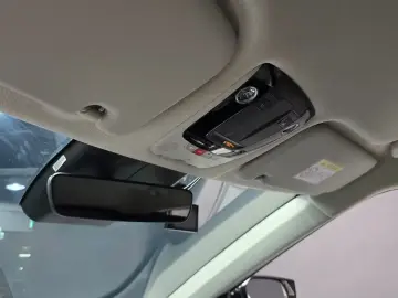 2022 Kia EV6 с пробегом 20 042 км