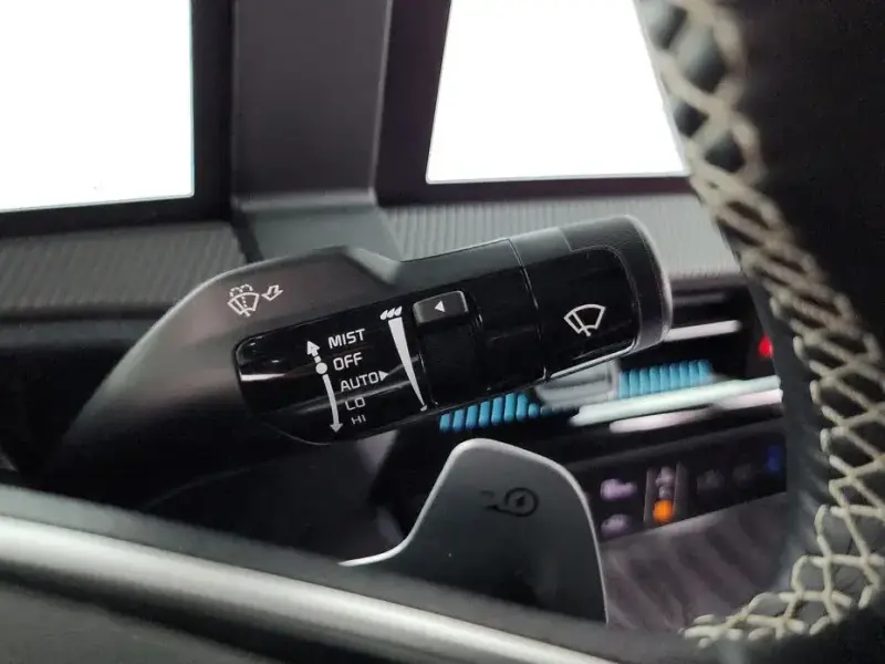 2022 Kia EV6 с пробегом 77 389 км