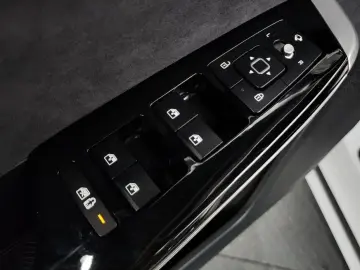 2022 Kia EV6 с пробегом 77 389 км