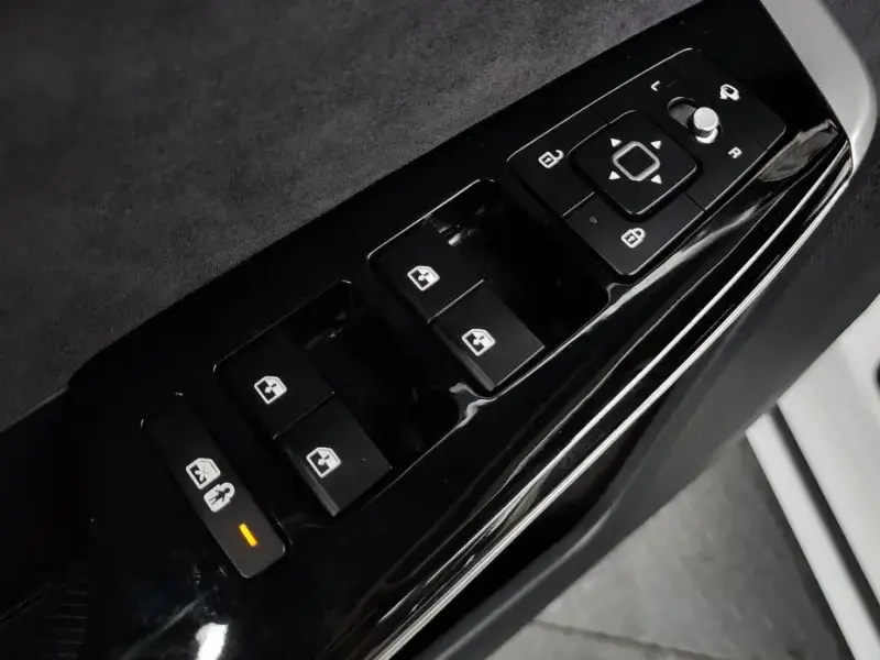 2022 Kia EV6 с пробегом 77 389 км