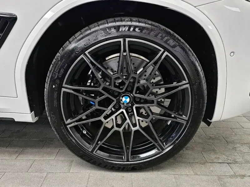 2025 BMW X5 M с пробегом 4 480 км