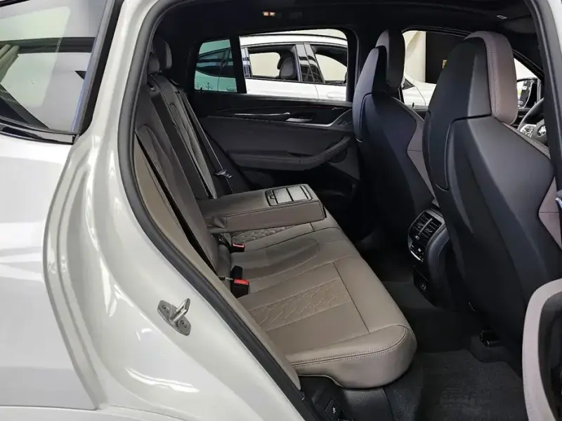 2025 BMW X5 M с пробегом 4 480 км
