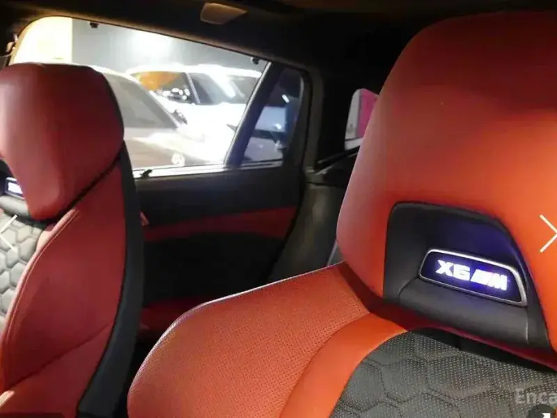 2021 BMW X6 M с пробегом 48 500 км