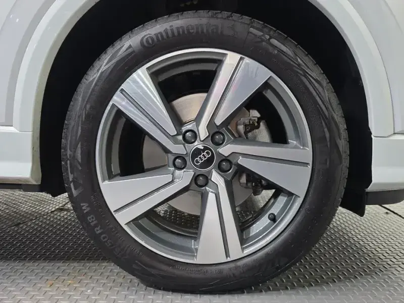 2023 Audi Q2 с пробегом 9 500 км