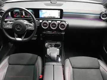 2022 Mercedes-Benz CLA с пробегом 40 692 км