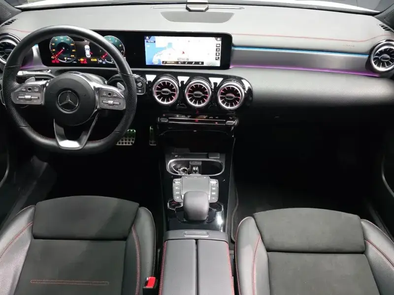 2022 Mercedes-Benz CLA с пробегом 40 692 км