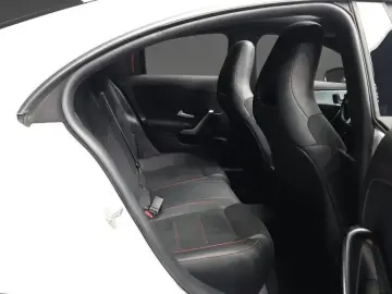 2022 Mercedes-Benz CLA с пробегом 40 692 км