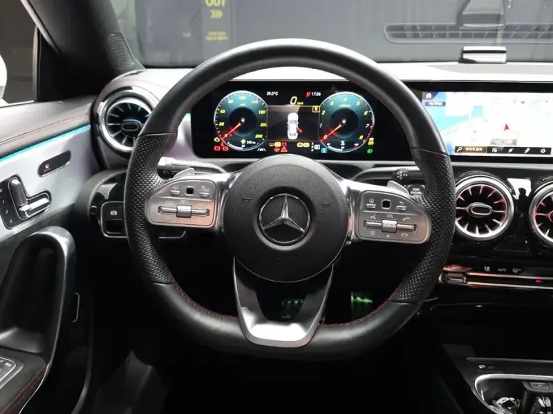2022 Mercedes-Benz CLA с пробегом 40 692 км