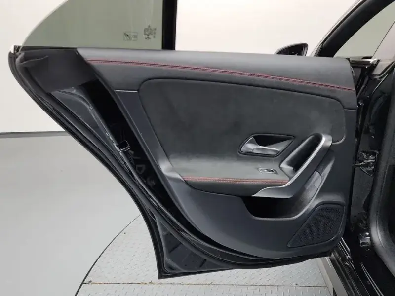 2022 Mercedes-Benz CLA с пробегом 29 906 км