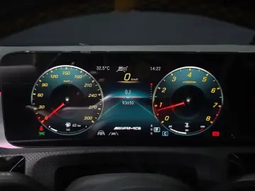 2023 Mercedes-Benz CLA с пробегом 93 650 км