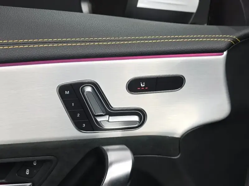 2023 Mercedes-Benz CLA с пробегом 93 650 км