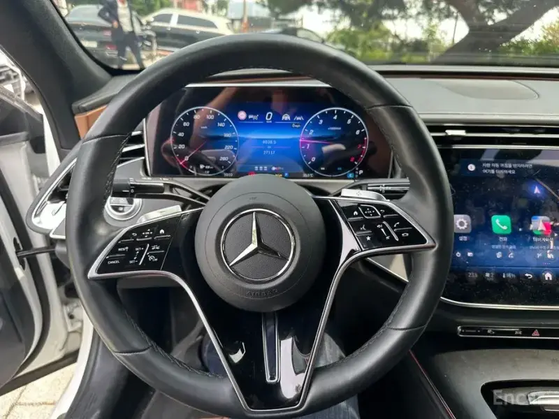2024 Mercedes-Benz E-Класс с пробегом 27 200 км