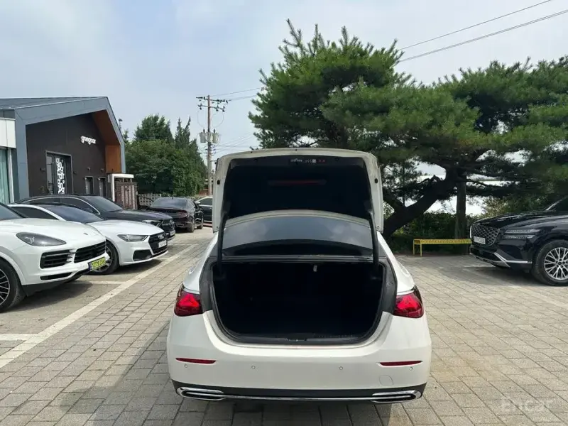 2024 Mercedes-Benz E-Класс с пробегом 27 200 км