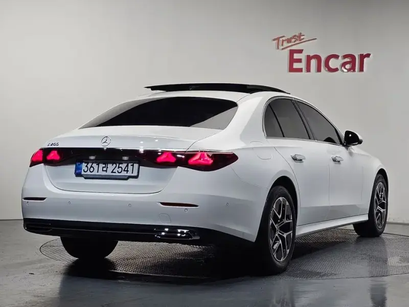 2026 Mercedes-Benz E-Класс с пробегом 172 км