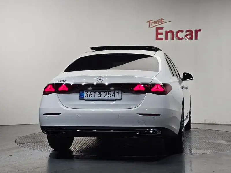 2026 Mercedes-Benz E-Класс с пробегом 172 км