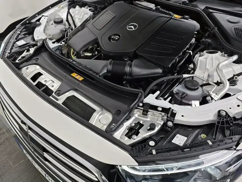 2025 Mercedes-Benz E-Класс с пробегом 617 км