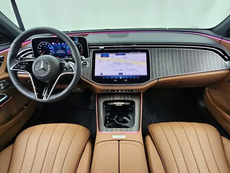 2025 Mercedes-Benz E-Класс с пробегом 617 км