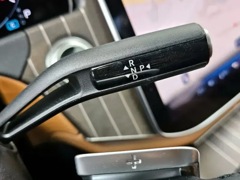 2025 Mercedes-Benz E-Класс с пробегом 617 км