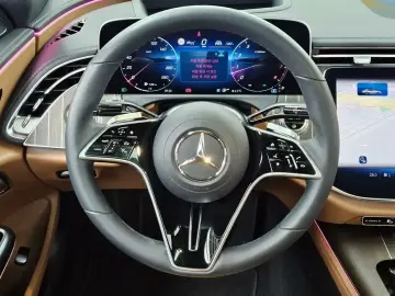 2025 Mercedes-Benz E-Класс с пробегом 617 км