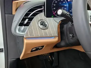 2025 Mercedes-Benz E-Класс с пробегом 617 км