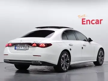 2025 Mercedes-Benz E-Класс с пробегом 14 064 км