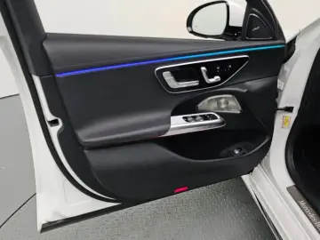 2025 Mercedes-Benz E-Класс с пробегом 14 064 км