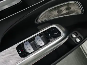 2025 Mercedes-Benz E-Класс с пробегом 14 064 км