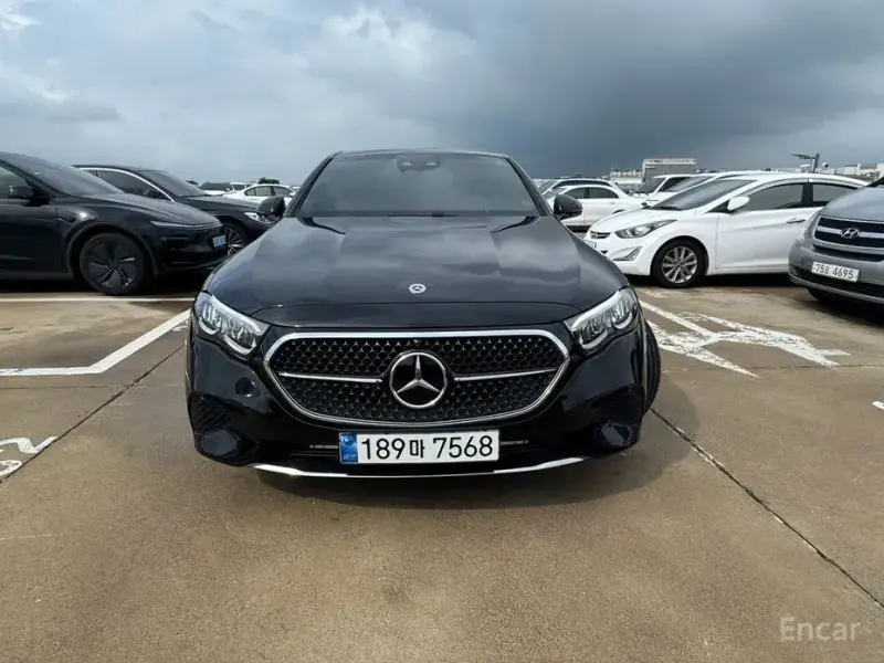 2025 Mercedes-Benz E-Класс с пробегом 4 594 км