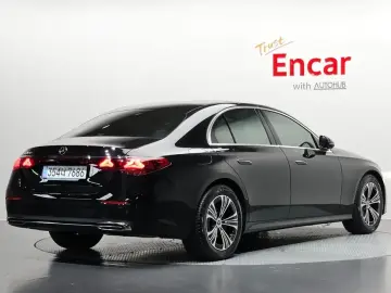 2025 Mercedes-Benz E-Класс с пробегом 4 351 км