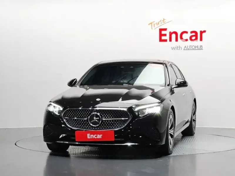 2025 Mercedes-Benz E-Класс с пробегом 4 351 км