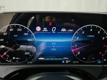 2025 Mercedes-Benz E-Класс с пробегом 4 351 км