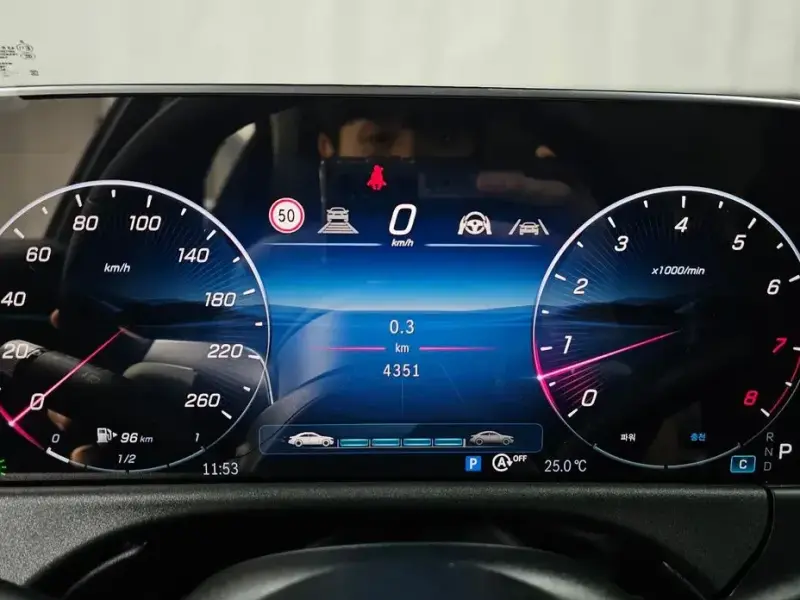 2025 Mercedes-Benz E-Класс с пробегом 4 351 км