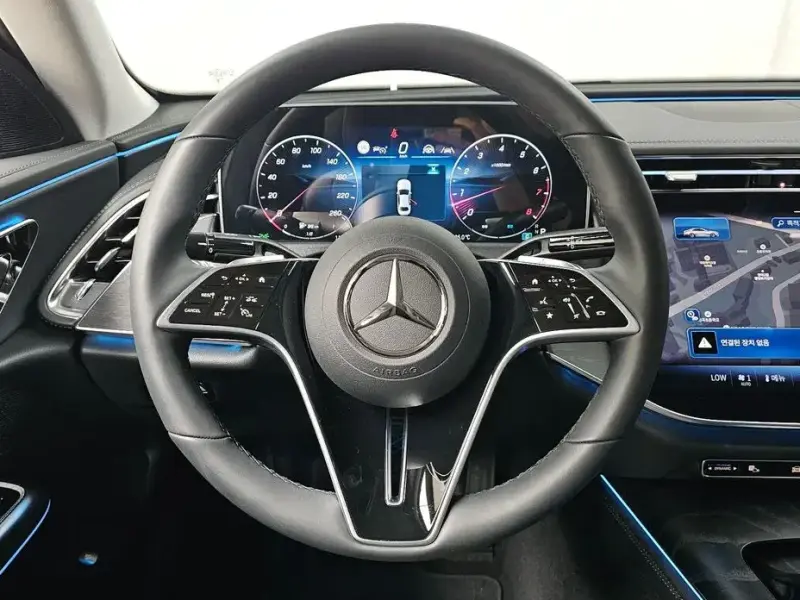 2025 Mercedes-Benz E-Класс с пробегом 4 351 км